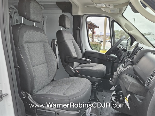 2025 Ram ProMaster 1500 Tradesman photo 14