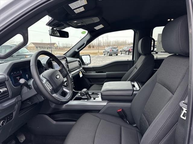 2025 Ford F-150 XLT photo 10