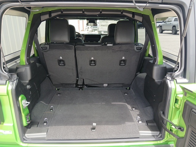 2025 Jeep Wrangler Sport S photo 4