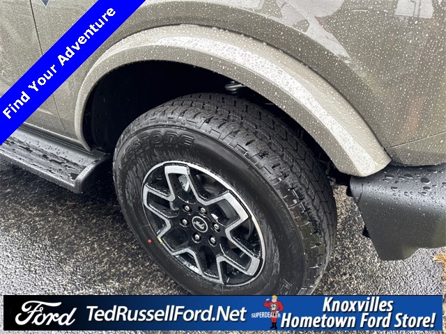 2025 Ford Bronco Outer Banks photo 4