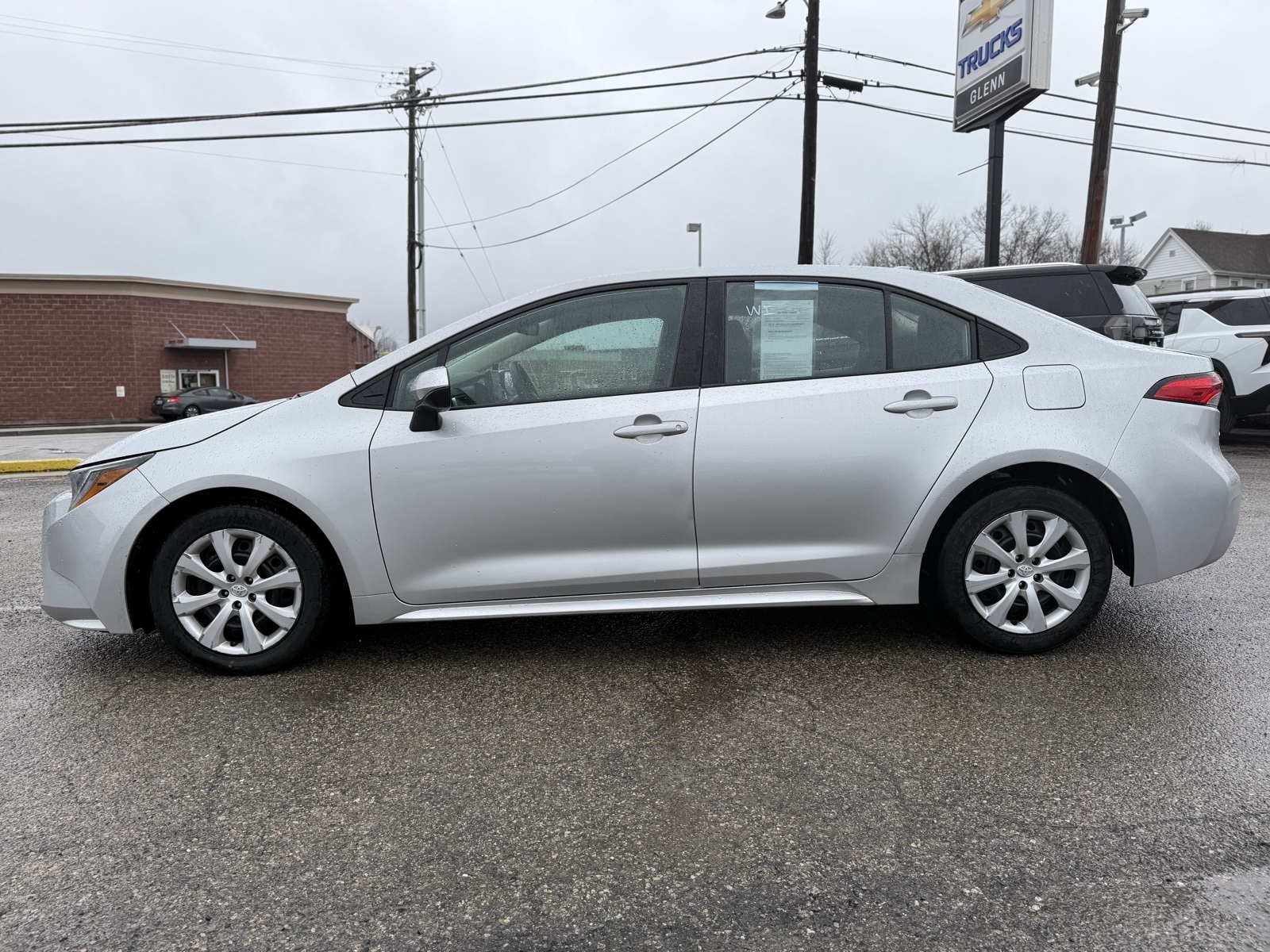 2024 Toyota Corolla LE photo 3