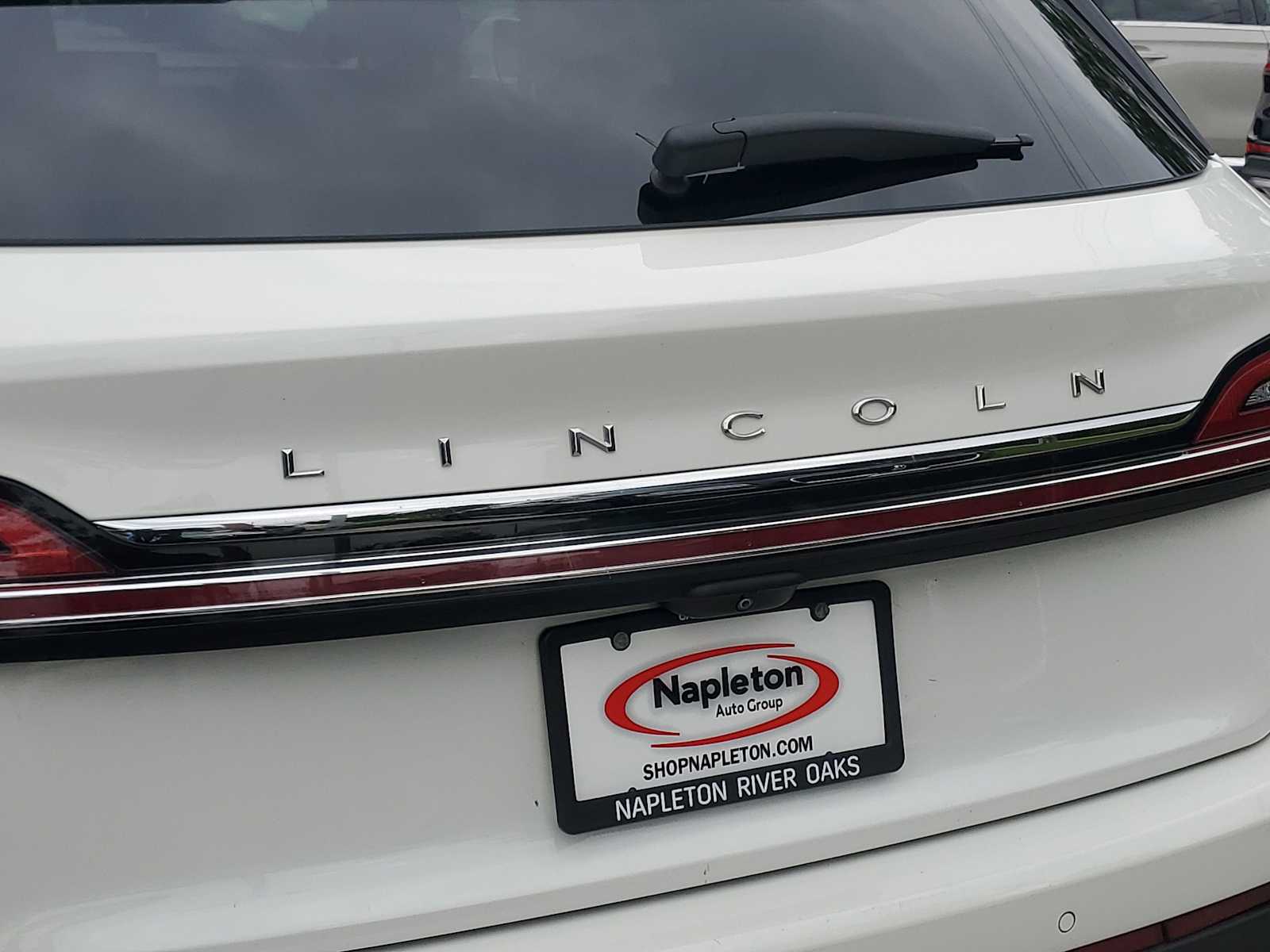 2022 Lincoln Nautilus Standard photo 5