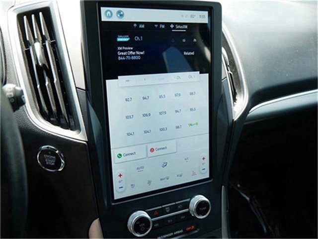 2022 Ford Edge SEL photo 20