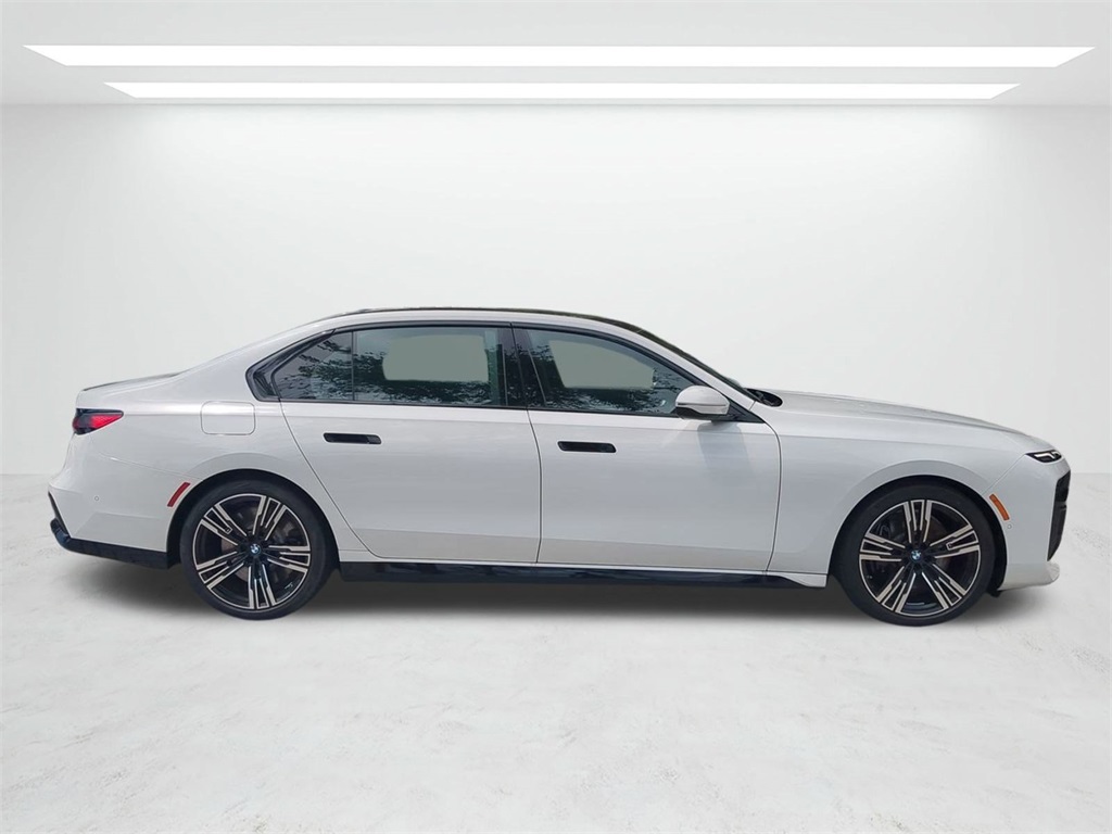 New 2025 Alpine White BMW 760i xDrive image 3