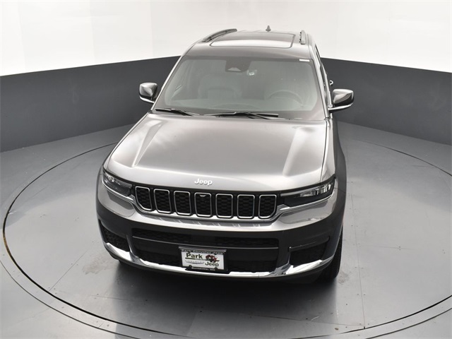 2025 Jeep Grand Cherokee Limited photo 13