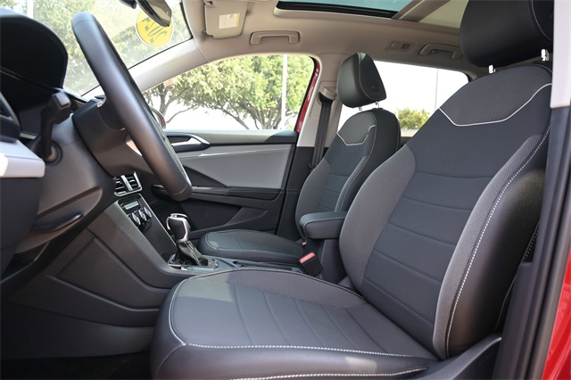2024 Volkswagen Taos SE photo 24