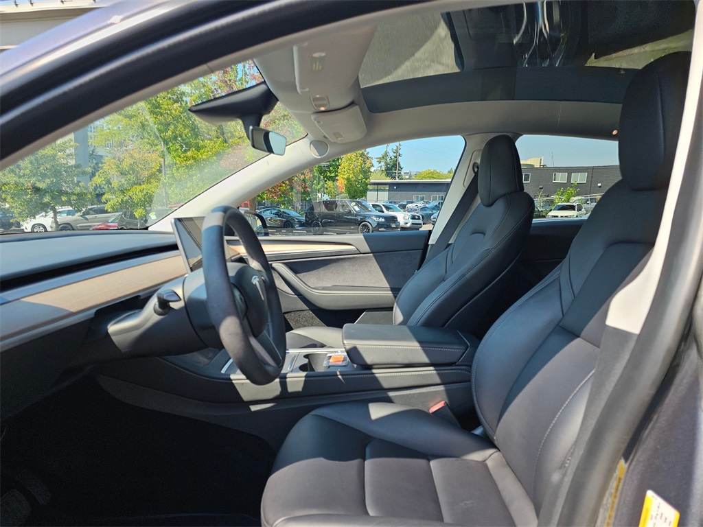 2023 Tesla Model Y Long Range photo 23