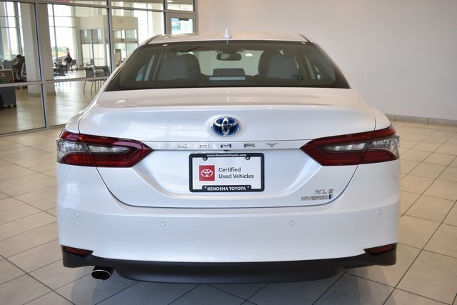 2022 Toyota Camry Hybrid XLE photo 8