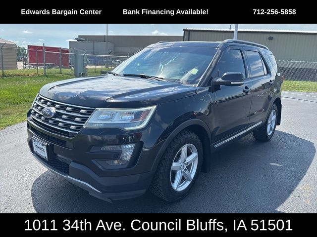 2016 Ford Explorer XLT photo 4