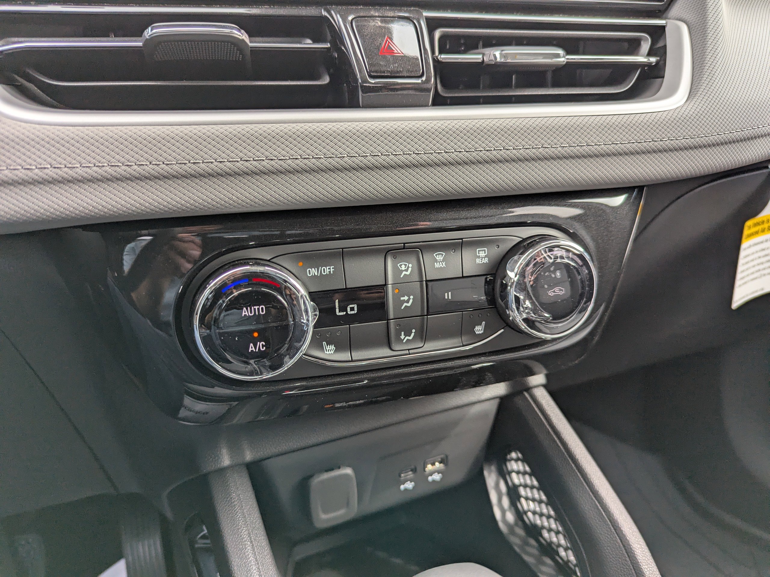 2026 Chevrolet Trailblazer LT photo 19