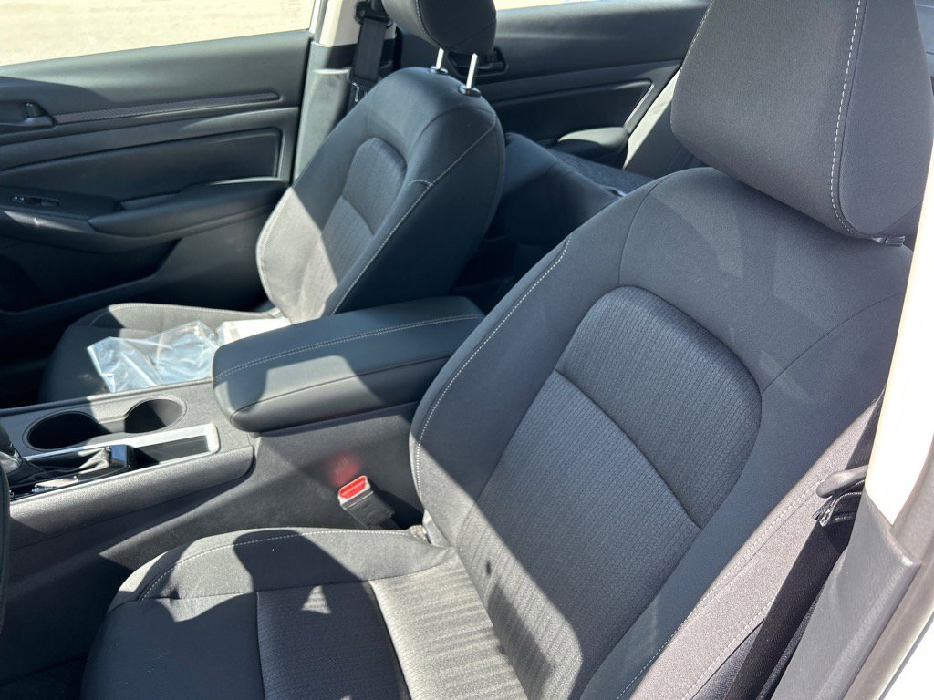 2025 Nissan Altima S photo 4