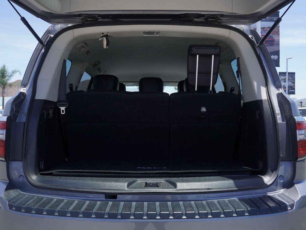 2022 Nissan Armada SV photo 3