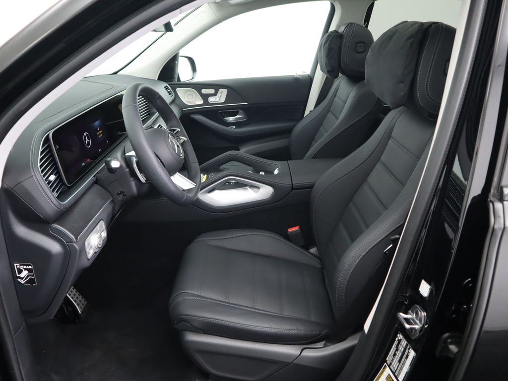 2025 Mercedes Benz GLS 450 4MATIC photo 21