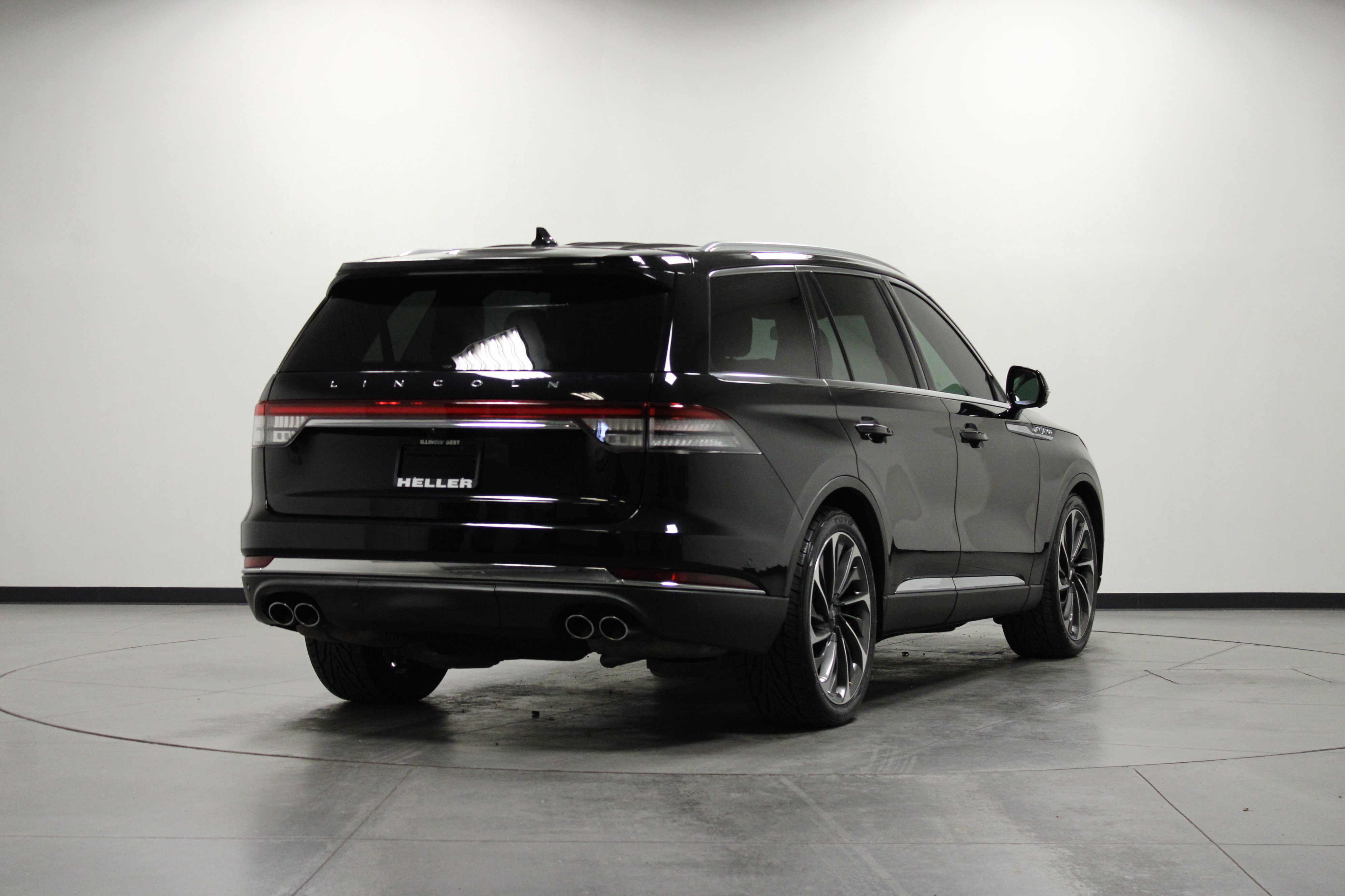 2020 Lincoln Aviator Reserve photo 2