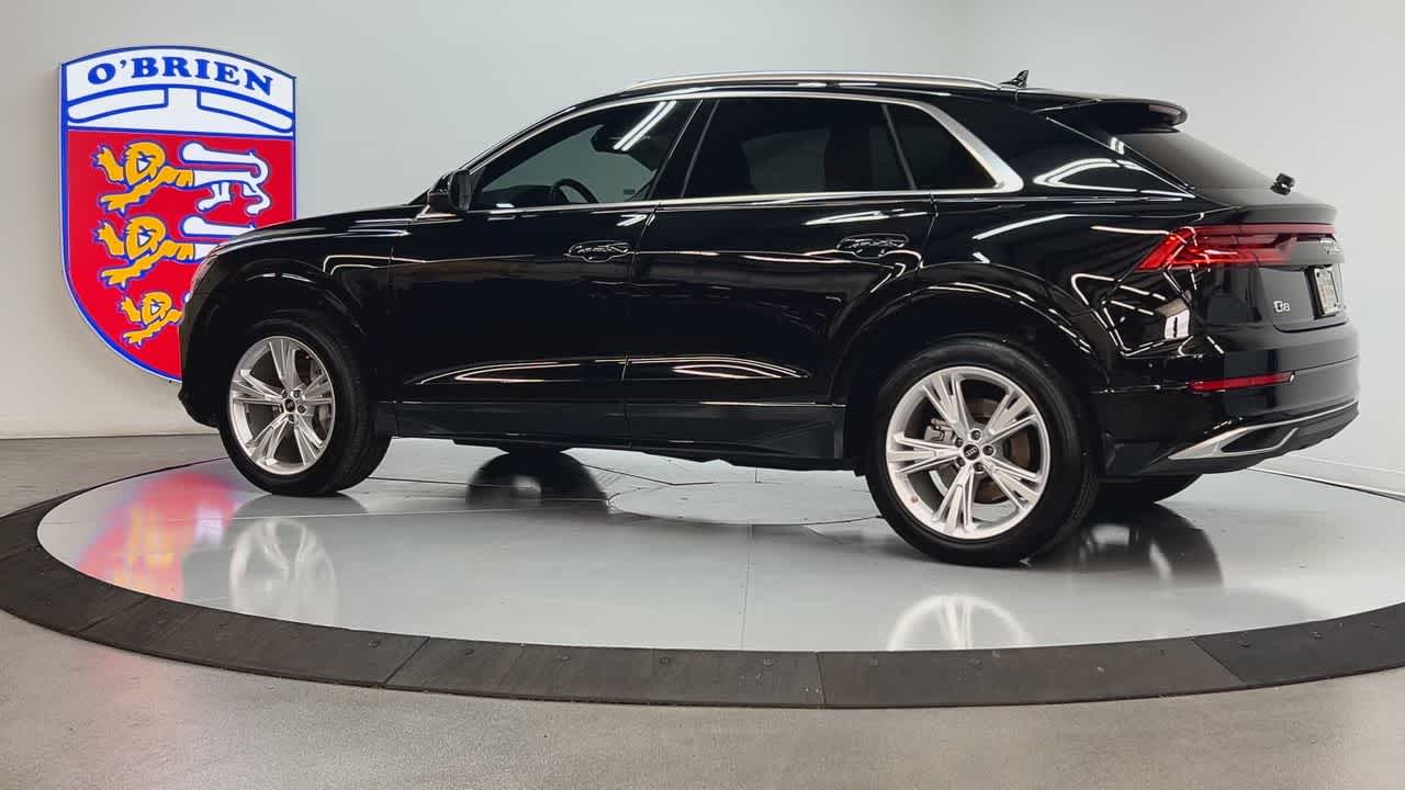2022 Audi Q8 Premium photo 11