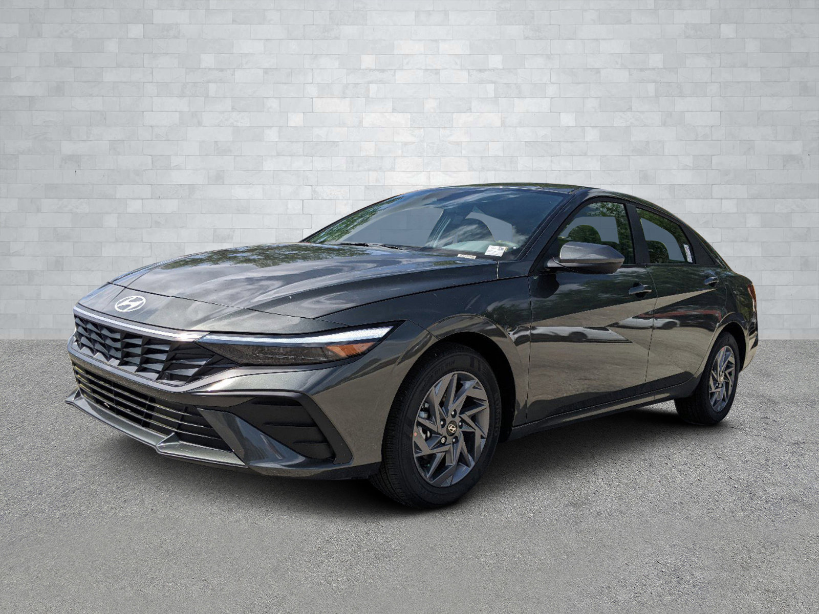2025 Hyundai Elantra SEL Sport photo 8