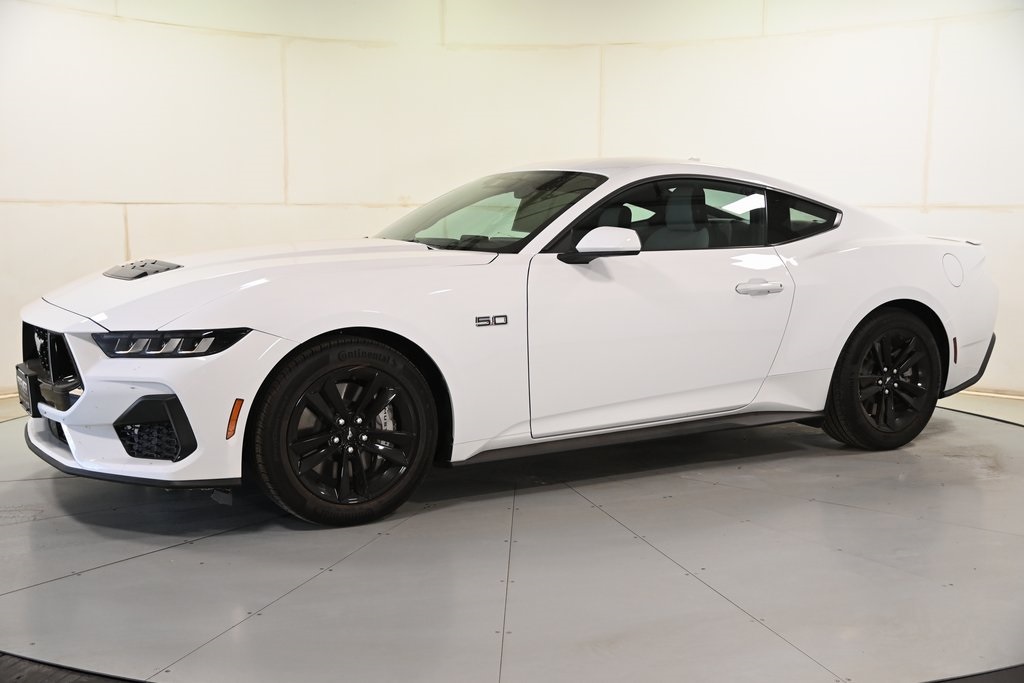 2025 Ford Mustang GT photo 6