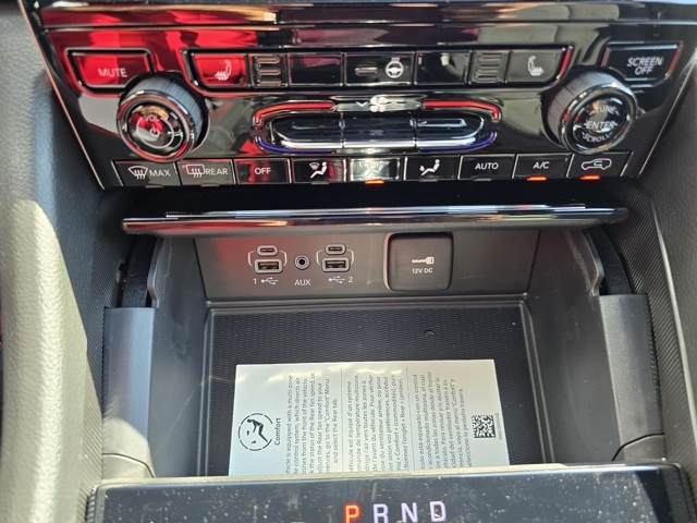 2025 Jeep Grand Cherokee Altitude photo 13