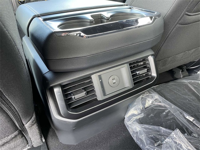 2025 Ford F-150 STX photo 6