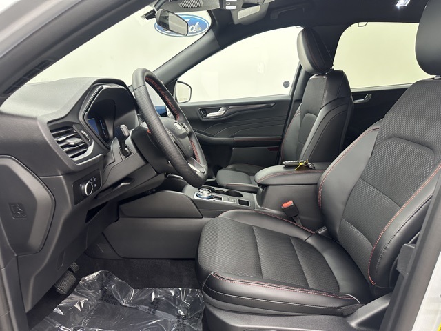2025 Ford Escape ST-Line photo 20
