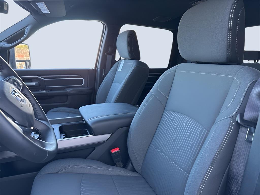 2024 Ram 2500 Big Horn photo 10