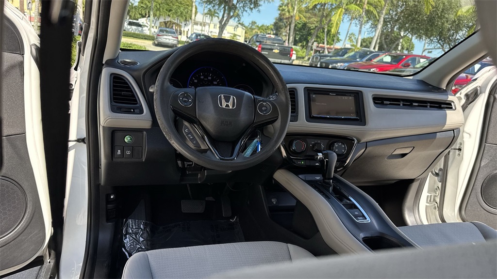 2019 Honda HR-V LX photo 33