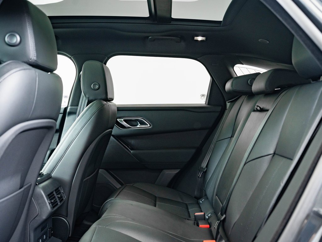 2026 Land Rover Range Rover Velar SE photo 33