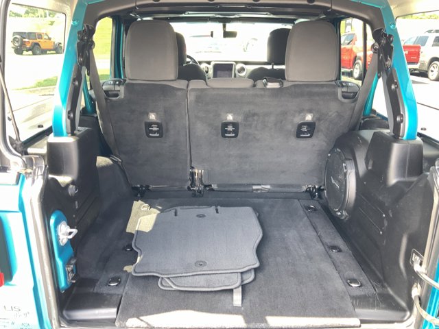 2019 Jeep Wrangler Unlimited Sahara photo 6