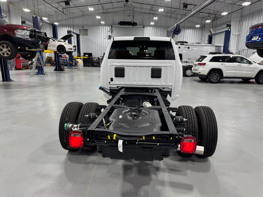 2025 Ram 3500 Tradesman photo 6