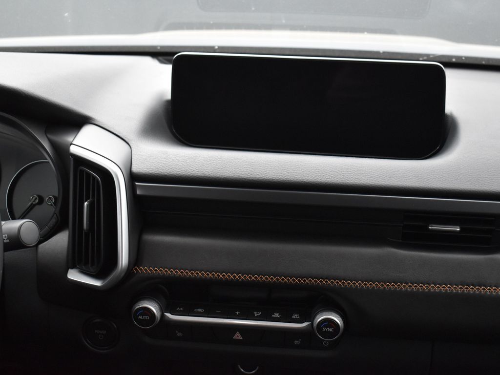 2025 Mazda CX-50 Premium photo 15