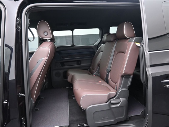 2025 Volkswagen ID. Buzz Pro S photo 2