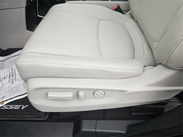 2026 Honda Odyssey EX-L photo 16