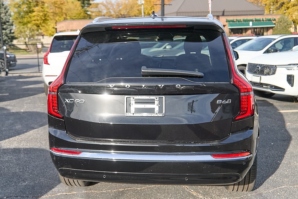 2026 VOLVO XC90 - Image 7