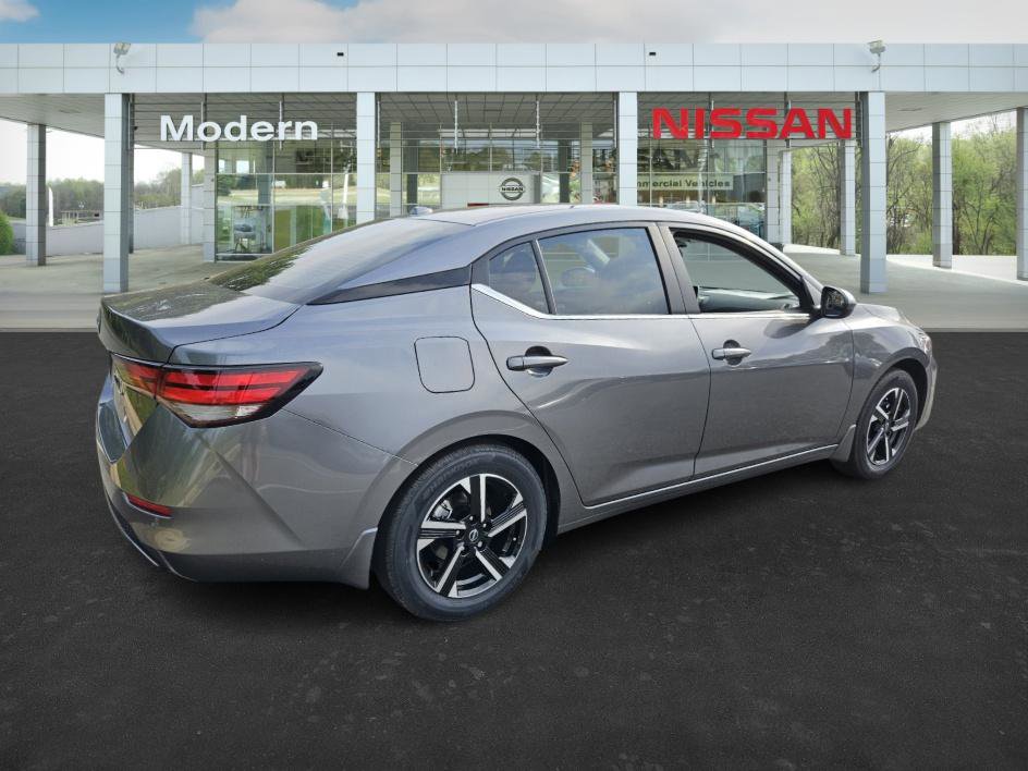 2025 Nissan Sentra SV photo 4