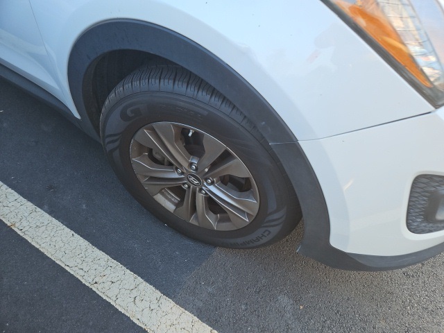 2014 Hyundai Santa Fe Sport Base photo 3
