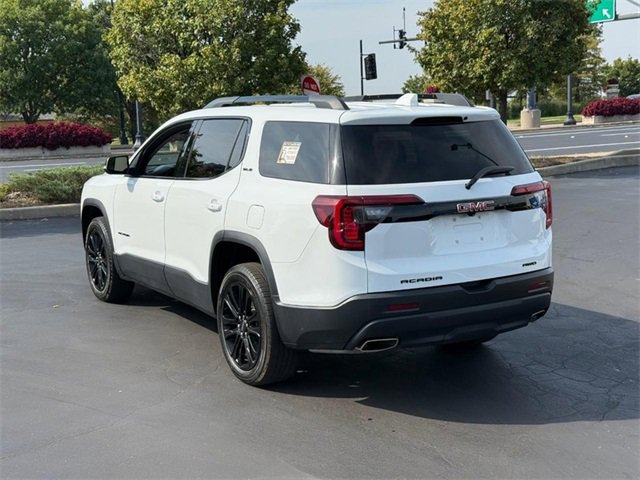 2023 Gmc Acadia SLE photo 2