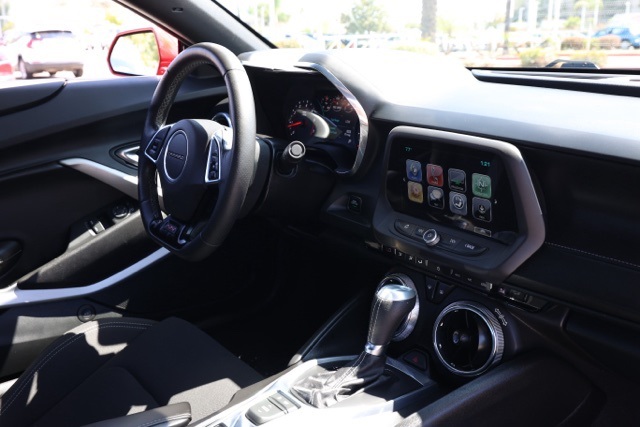 2018 Chevrolet Camaro SS photo 16