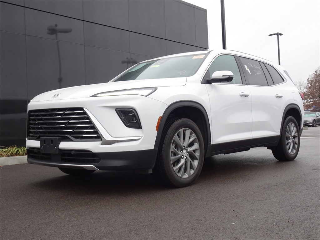 2025 Buick Enclave Preferred's photo