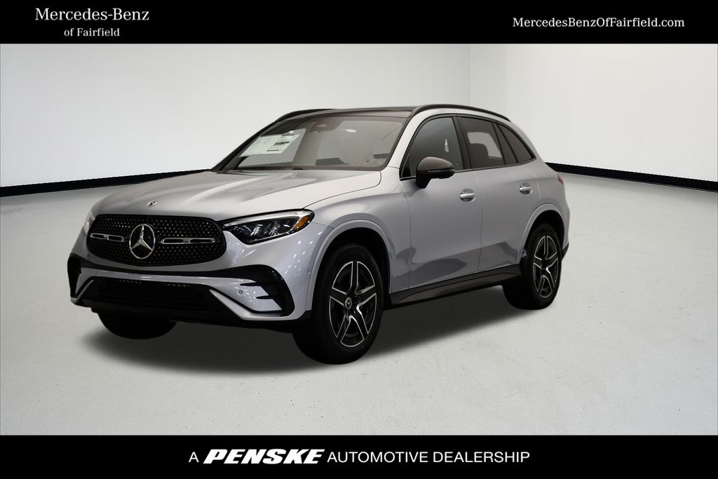 2026 Mercedes-Benz GLC Base's photo