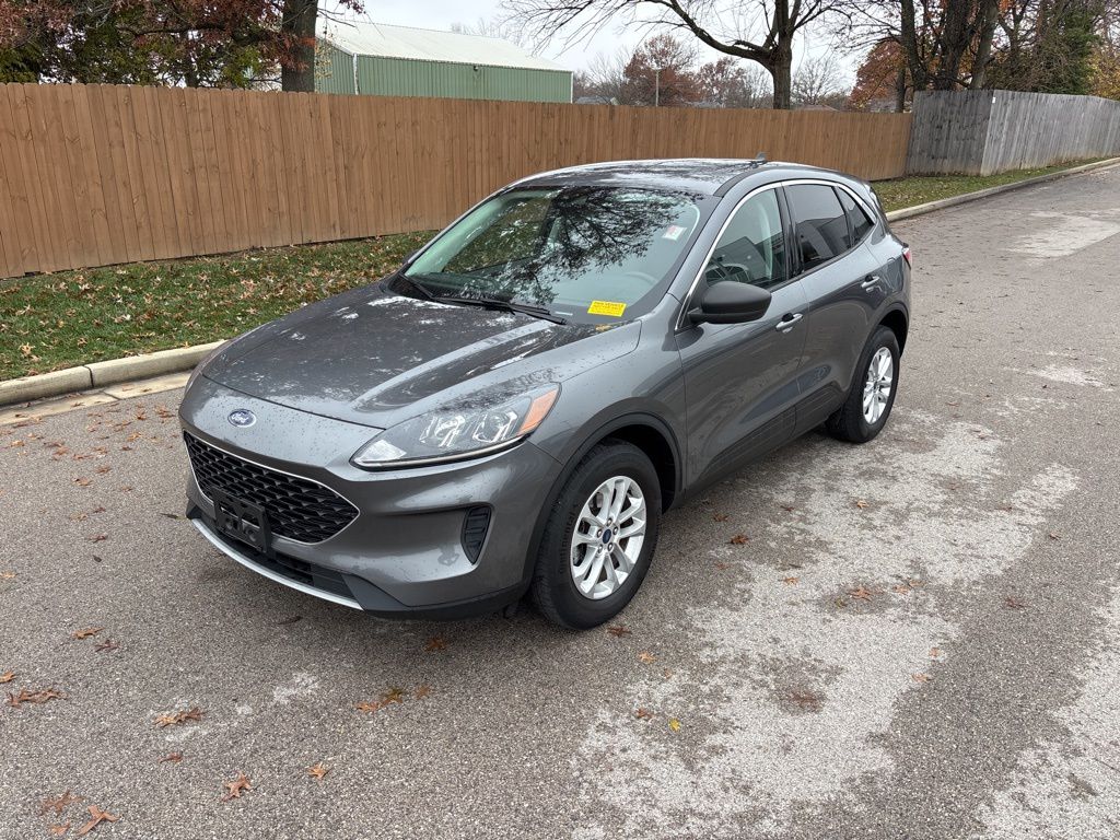 2022 Ford Escape SE's photo