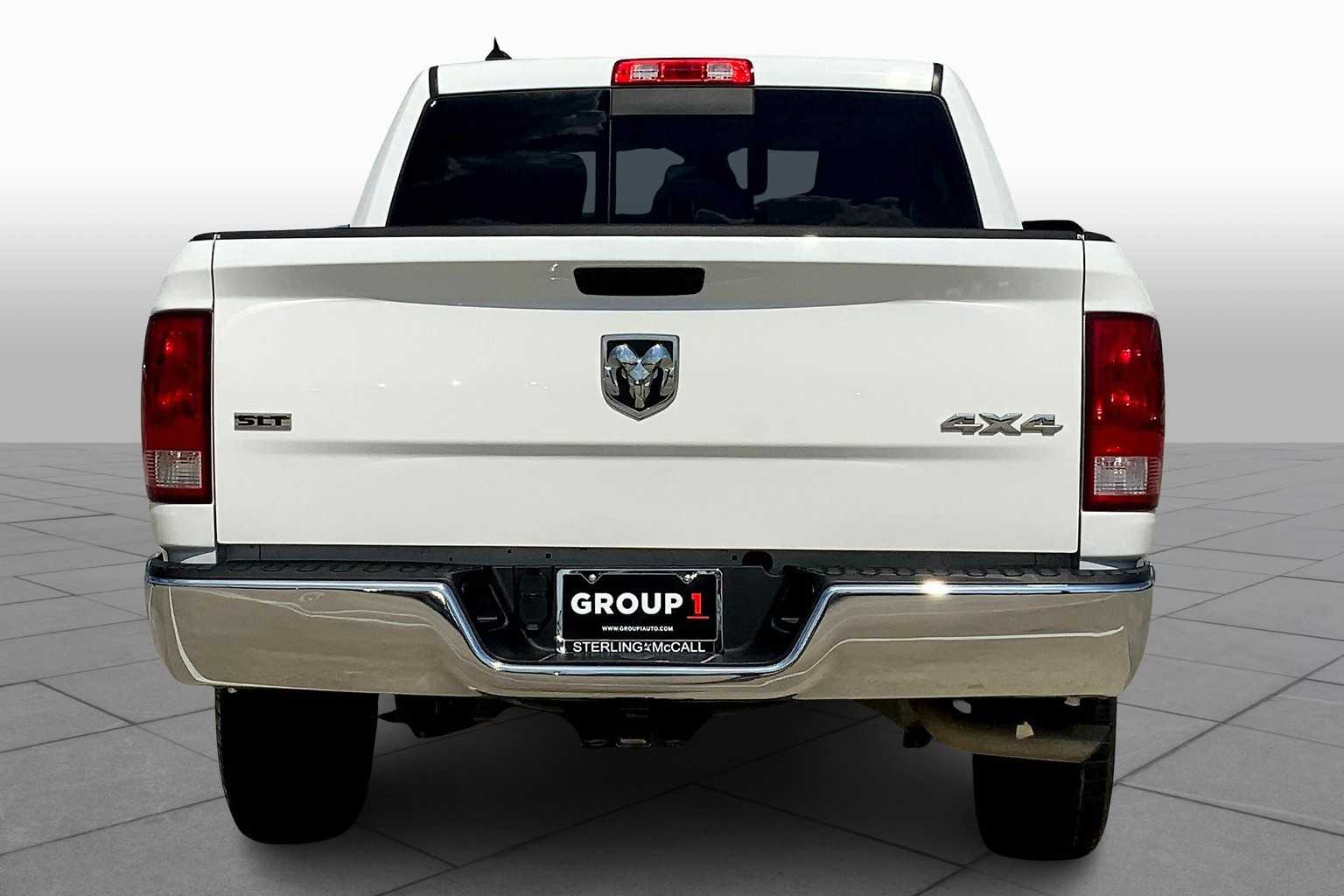 2023 Ram 1500 Classic SLT photo 4