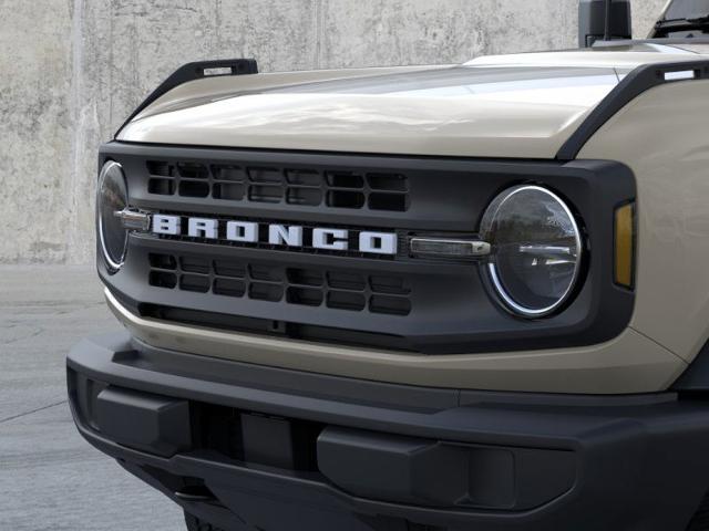 2025 Ford Bronco Base photo 28