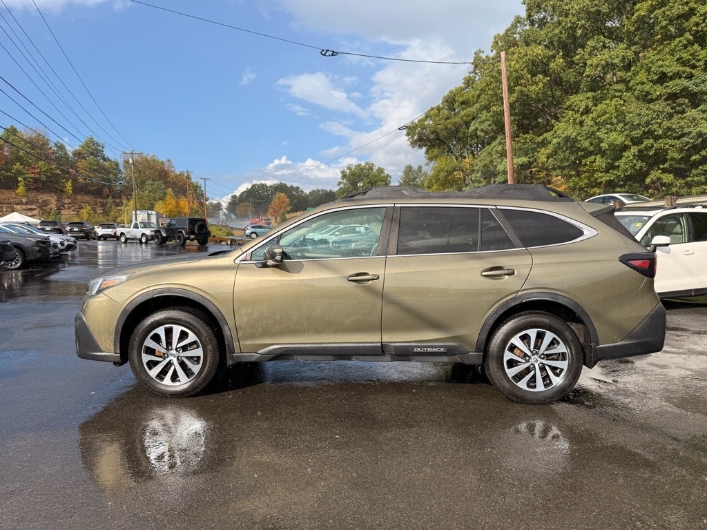 2020 Subaru Outback Premium photo 2