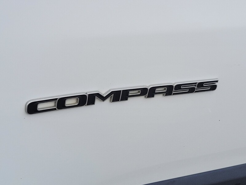2022 Jeep Compass Latitude photo 13