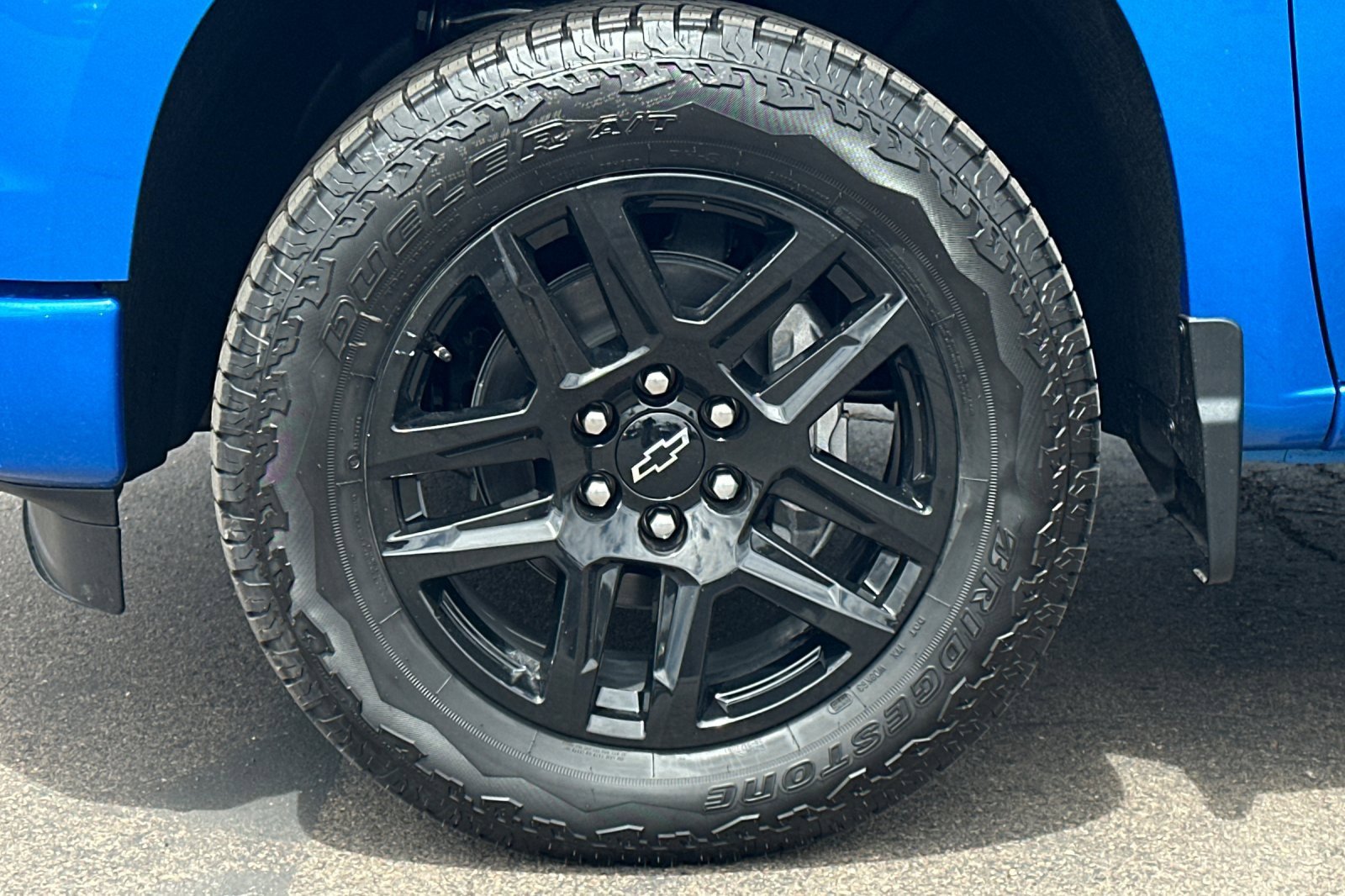 2025 Chevrolet Silverado 1500 Custom photo 24