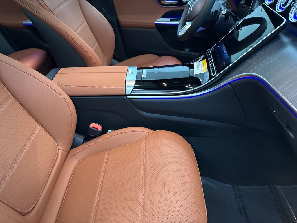 2026 Mercedes Benz GLC 300 photo 27