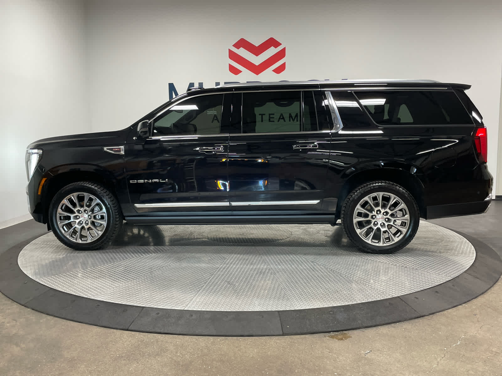 2025 Gmc Yukon XL Denali photo 3