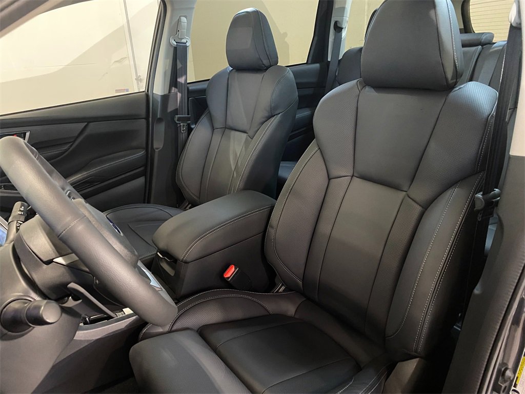 2025 Subaru Ascent Limited photo 4