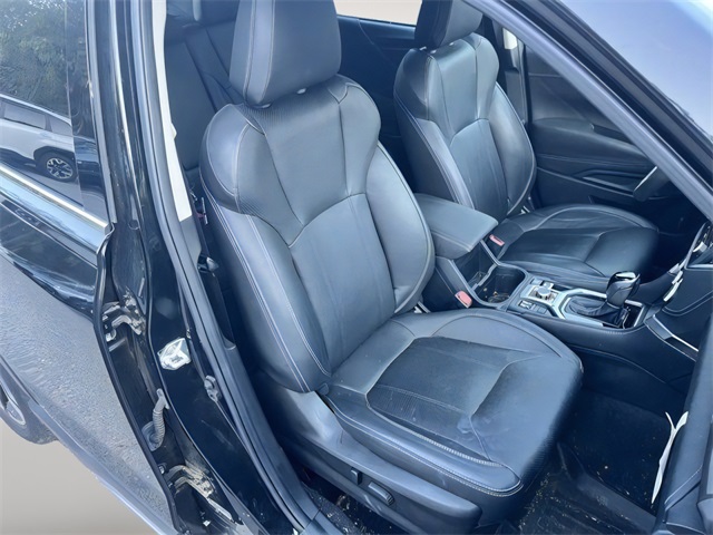 2022 Subaru Forester Touring photo 14