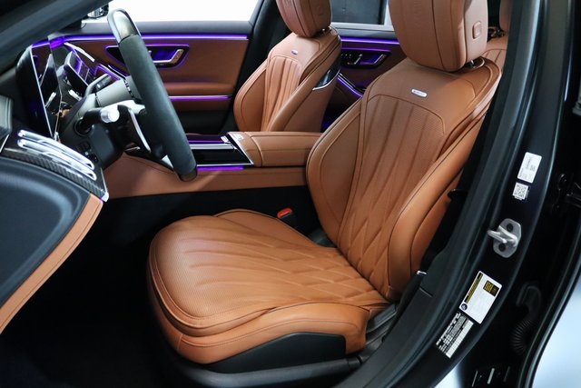 2024 Mercedes Benz S AMG 63 E PERFORMANCE photo 18